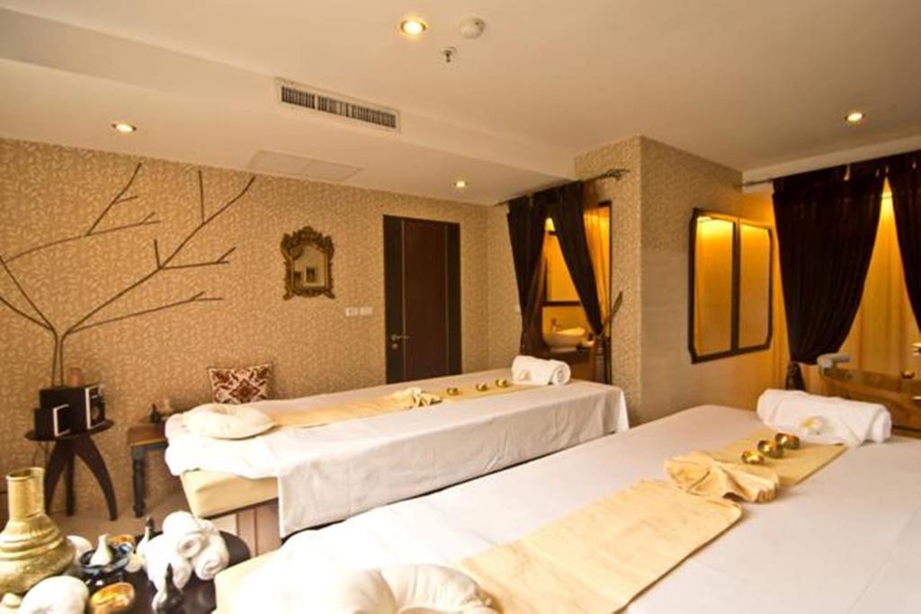 Rashmi'S Plaza Hotel Vientiane Exterior photo